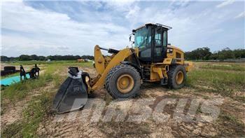 CAT 938M Фронтальні навантажувачі