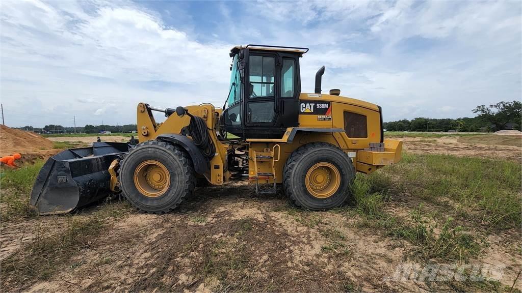 CAT 938M Фронтальні навантажувачі