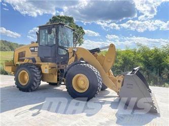 CAT 938M Фронтальні навантажувачі