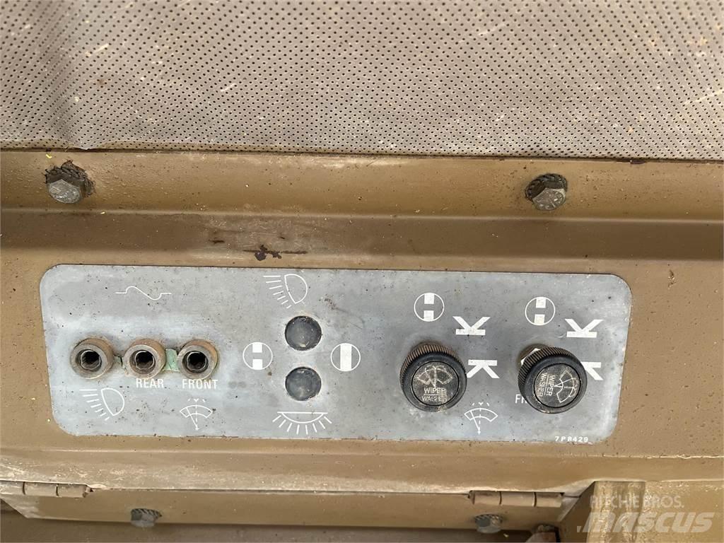 CAT 963 Гусеничні вантажники