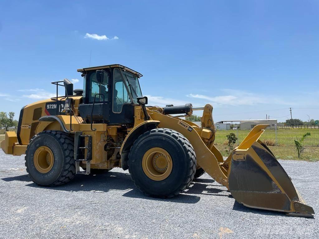 CAT 972M Фронтальні навантажувачі