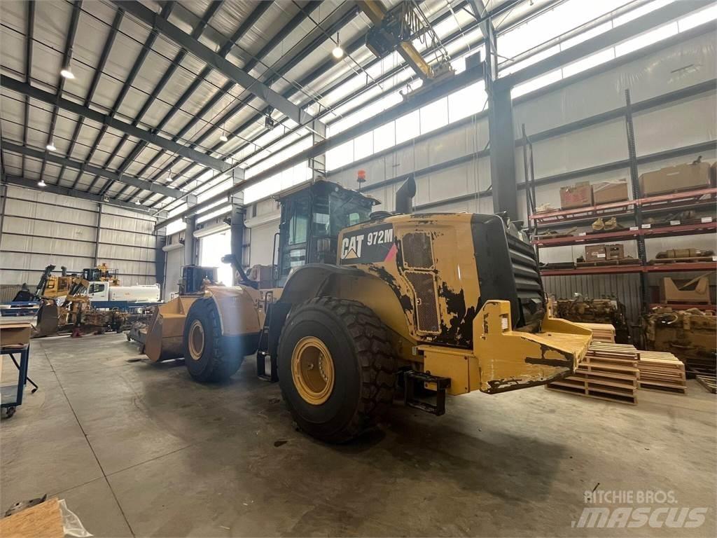 CAT 972M Фронтальні навантажувачі