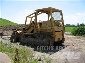 CAT 977L Гусеничні вантажники