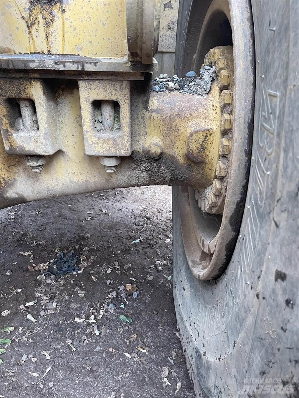 CAT 980G Фронтальні навантажувачі