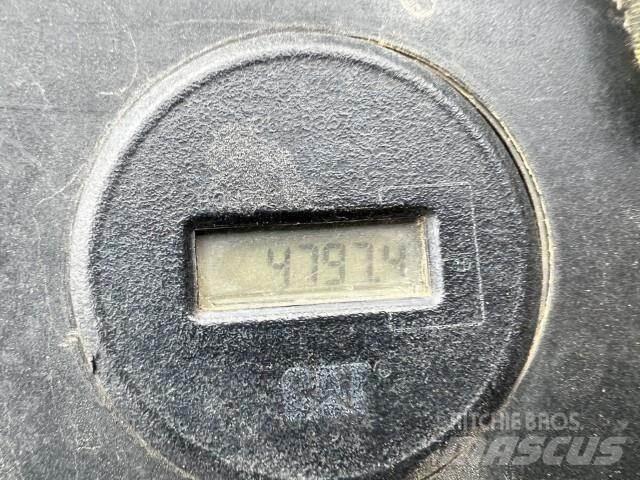 CAT CP-563C Сміттєві преси