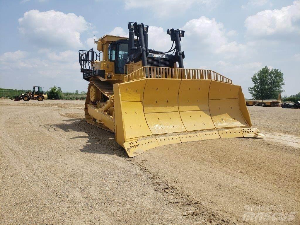 CAT D10T Гусеничні бульдозери