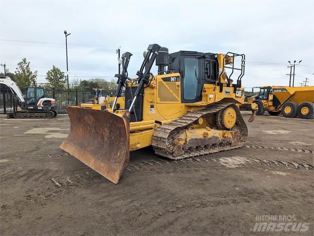 CAT D6T XL Гусеничні бульдозери