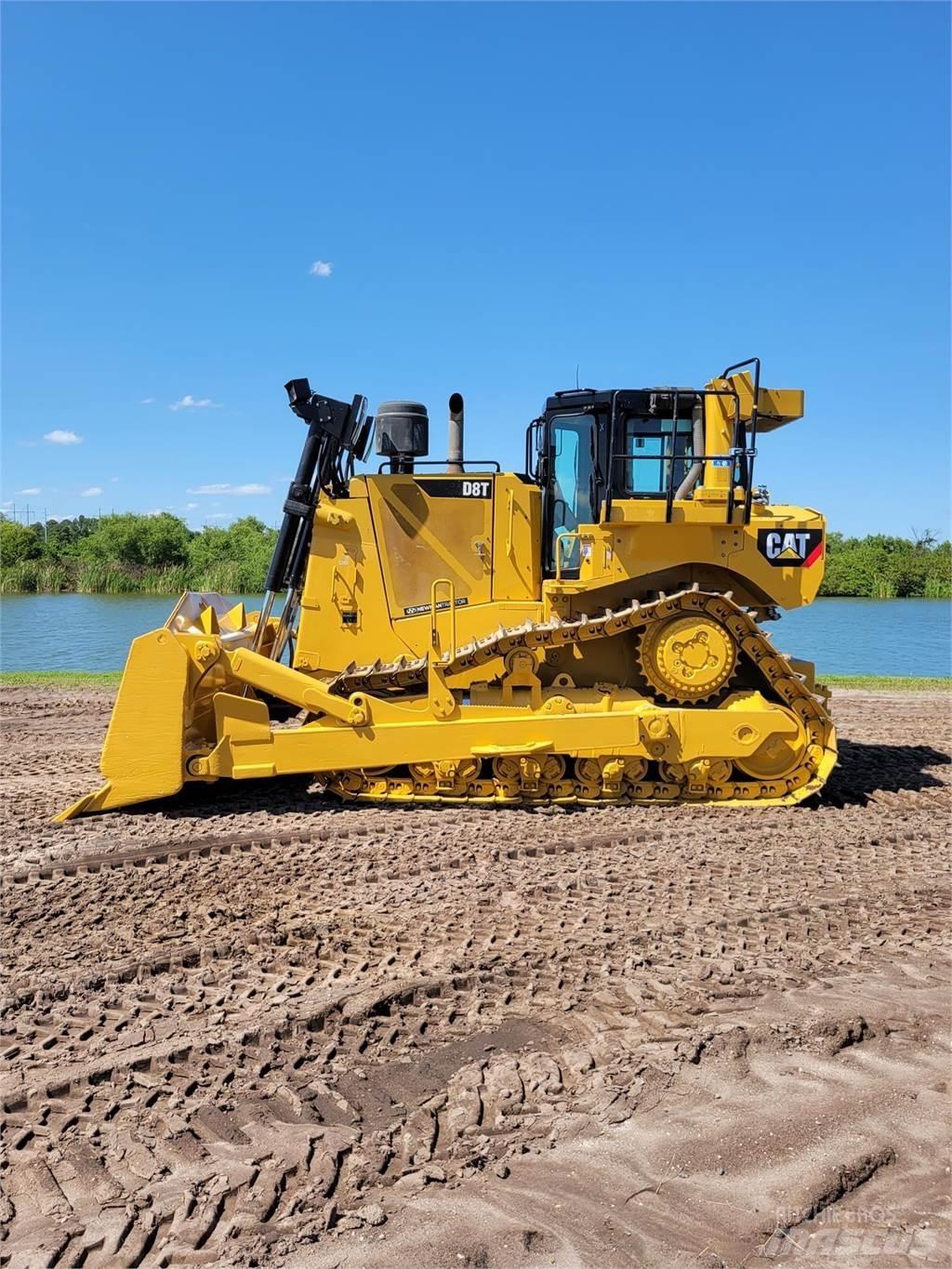 CAT D8T Гусеничні бульдозери