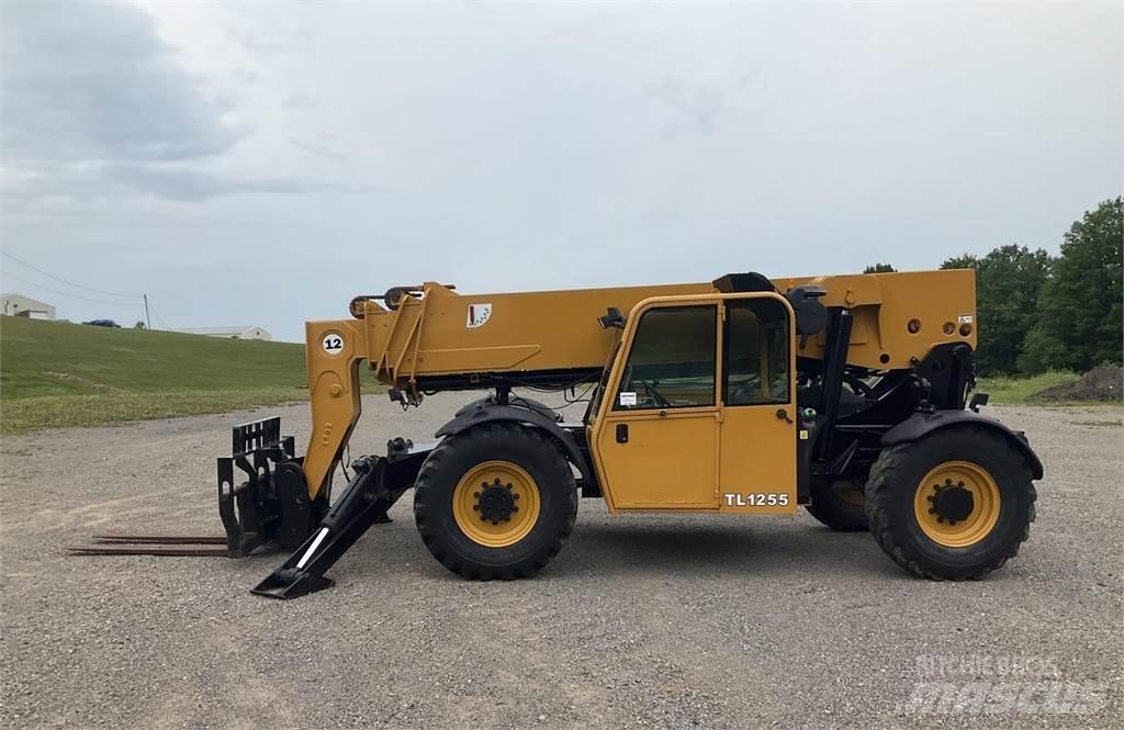 CAT TL1255 Телескопічні навантажувачі