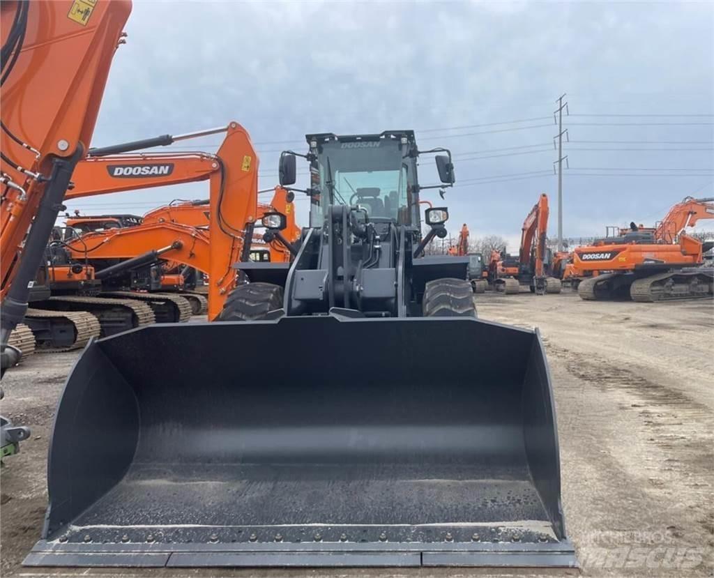 Develon DL280-7 Фронтальні навантажувачі
