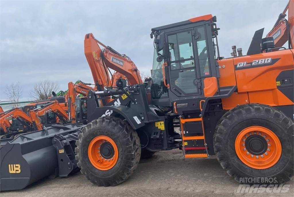 Develon DL280-7 Фронтальні навантажувачі