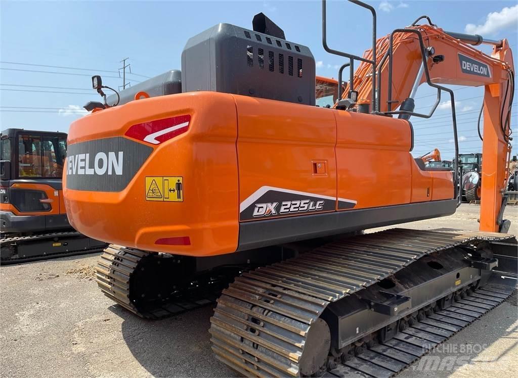 Develon DX225 LC-7 Гусеничні екскаватори