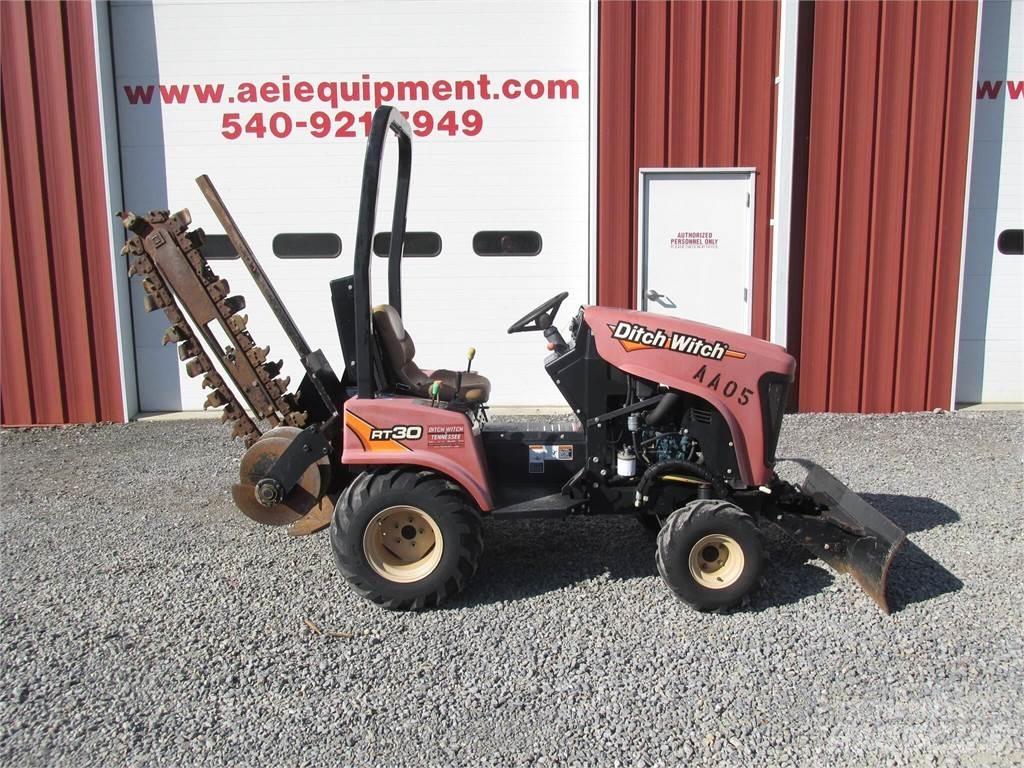 Ditch Witch RT30 Канавокопачі