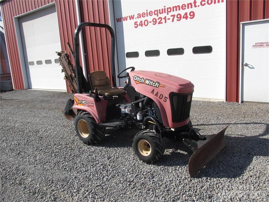 Ditch Witch RT30 Канавокопачі