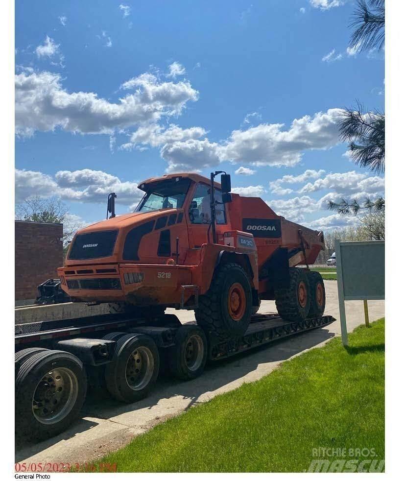 Doosan DA30 Зчленовані самоскиди