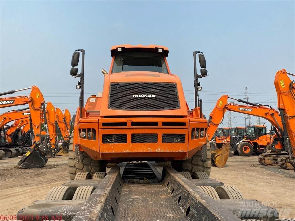 Doosan DA30-5 Зчленовані самоскиди
