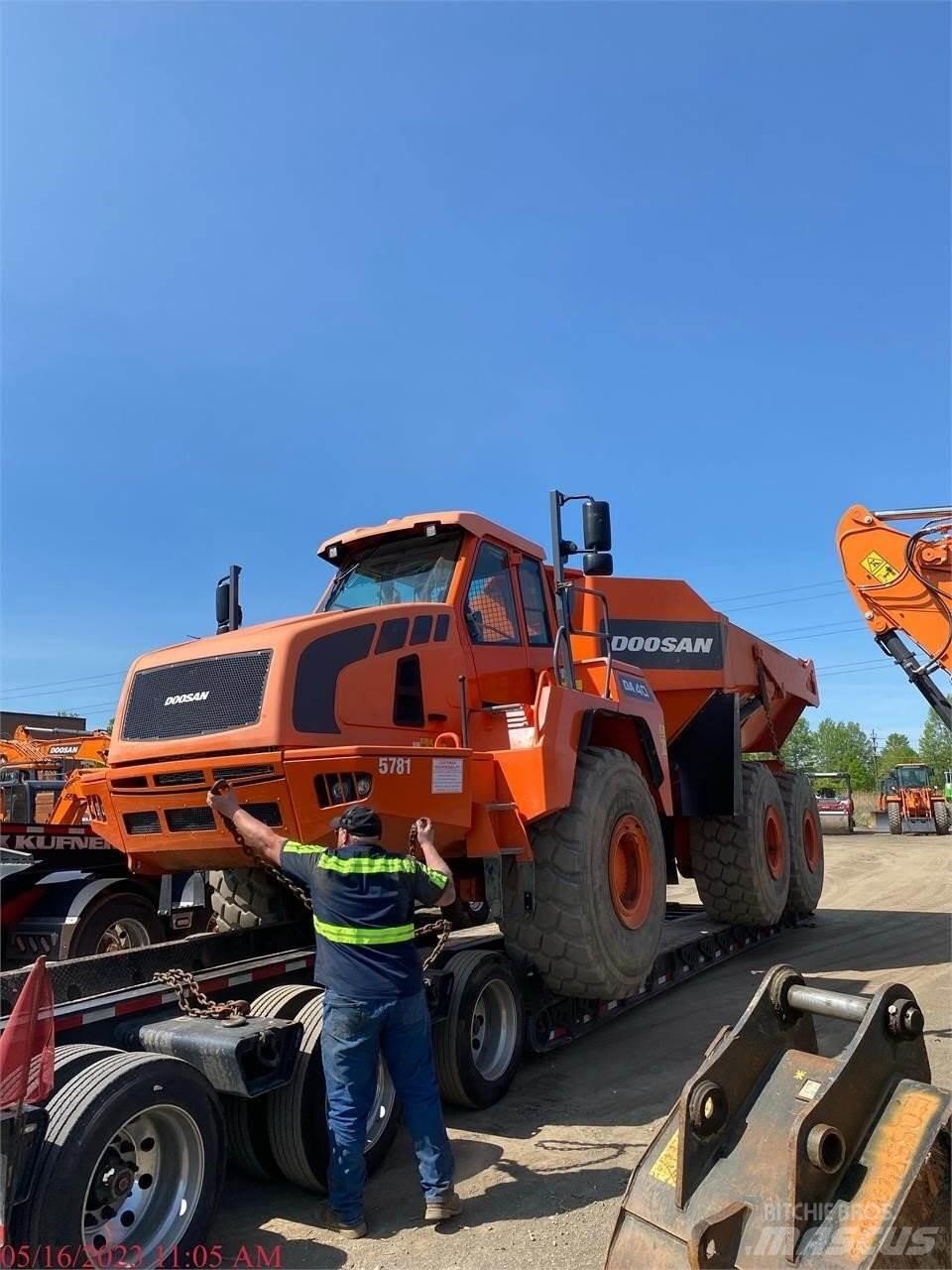 Doosan DA40-5 Зчленовані самоскиди