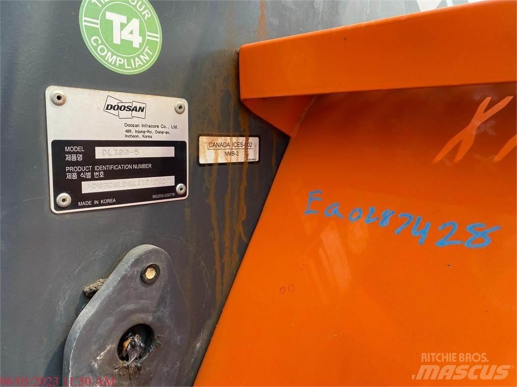Doosan DL300-5 Фронтальні навантажувачі
