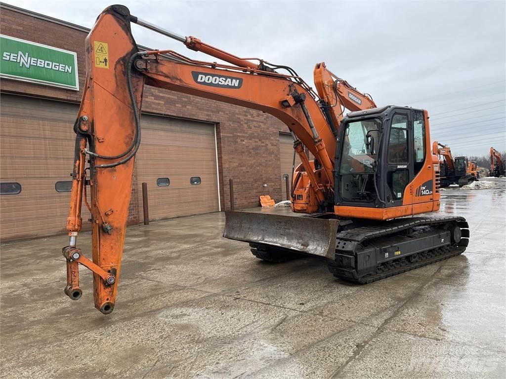 Doosan DX140 LCR-3 Гусеничні екскаватори