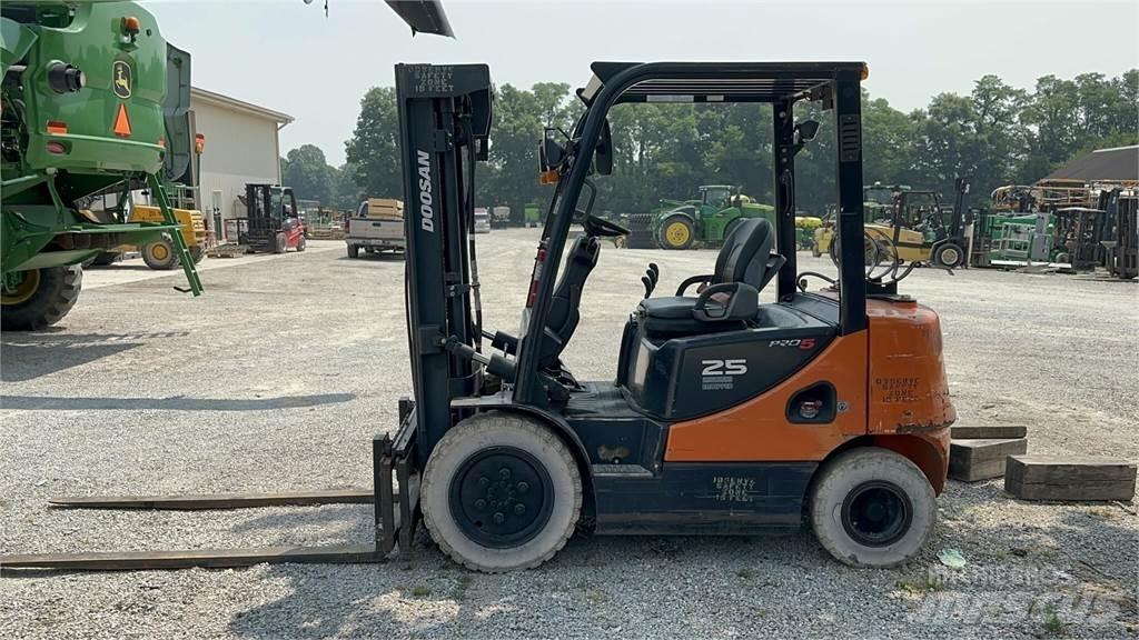 Doosan G25P-5 Інше