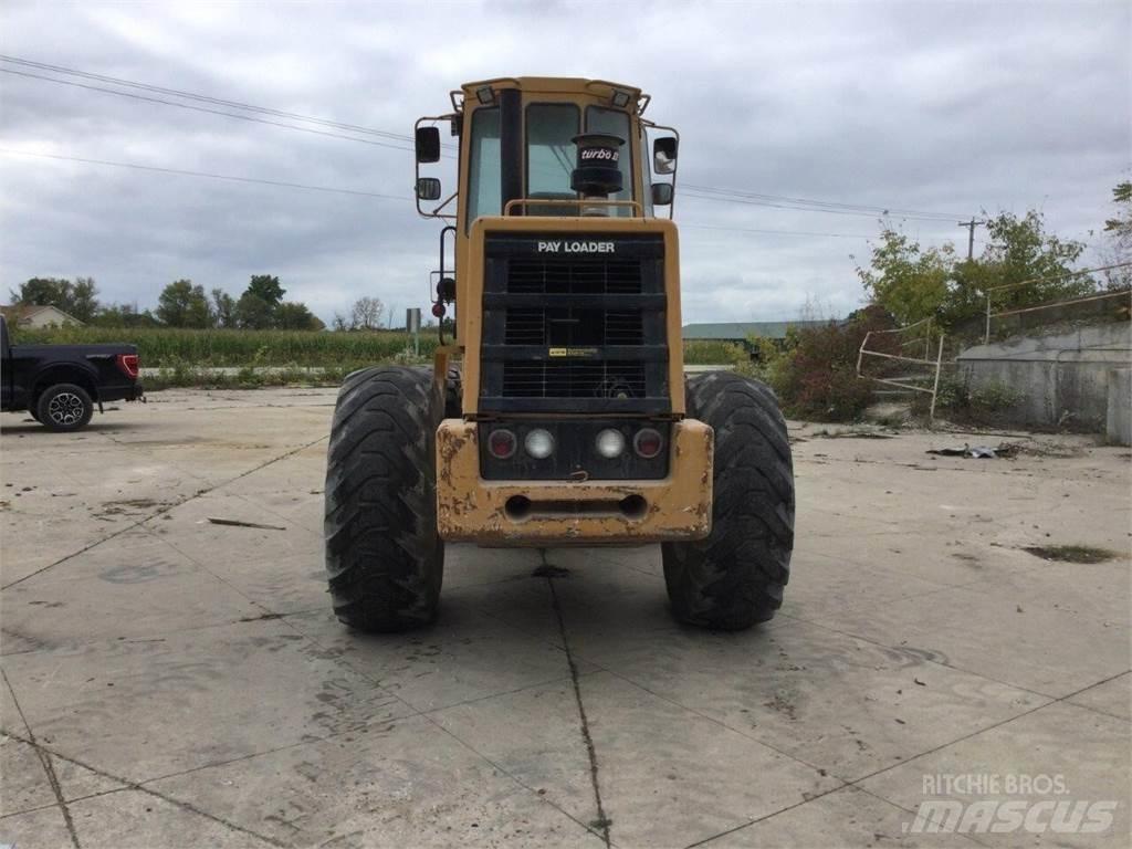Dresser 520C Фронтальні навантажувачі