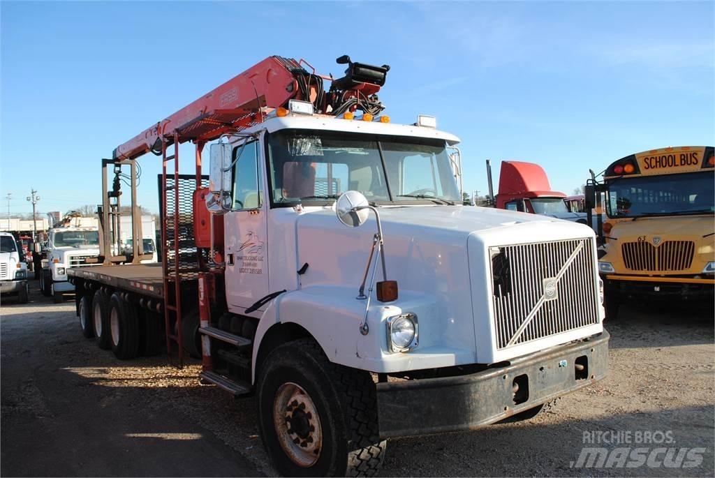 Fassi F230SE Лісонавантажувачі