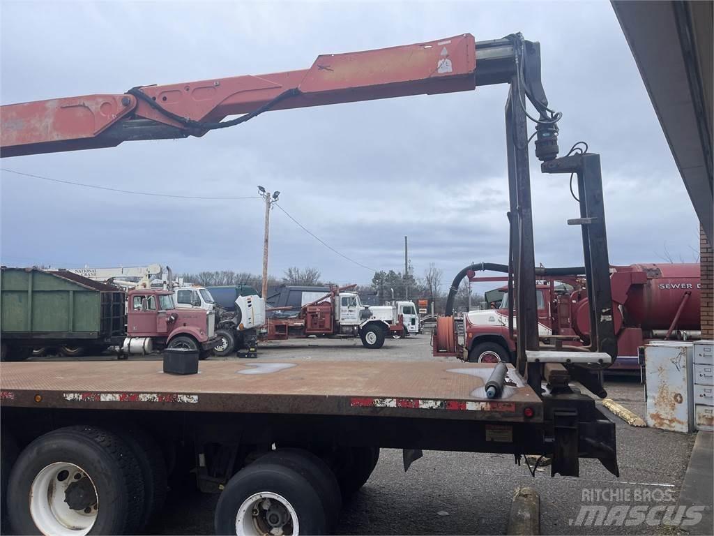 Fassi F230SE Лісонавантажувачі