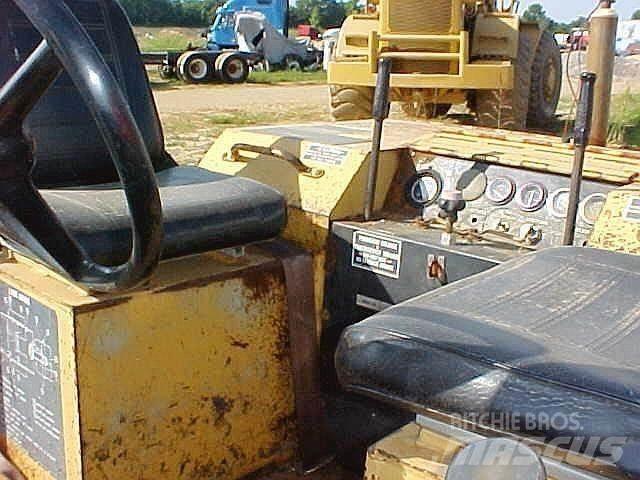 Ferguson 35A Котки тротуарні