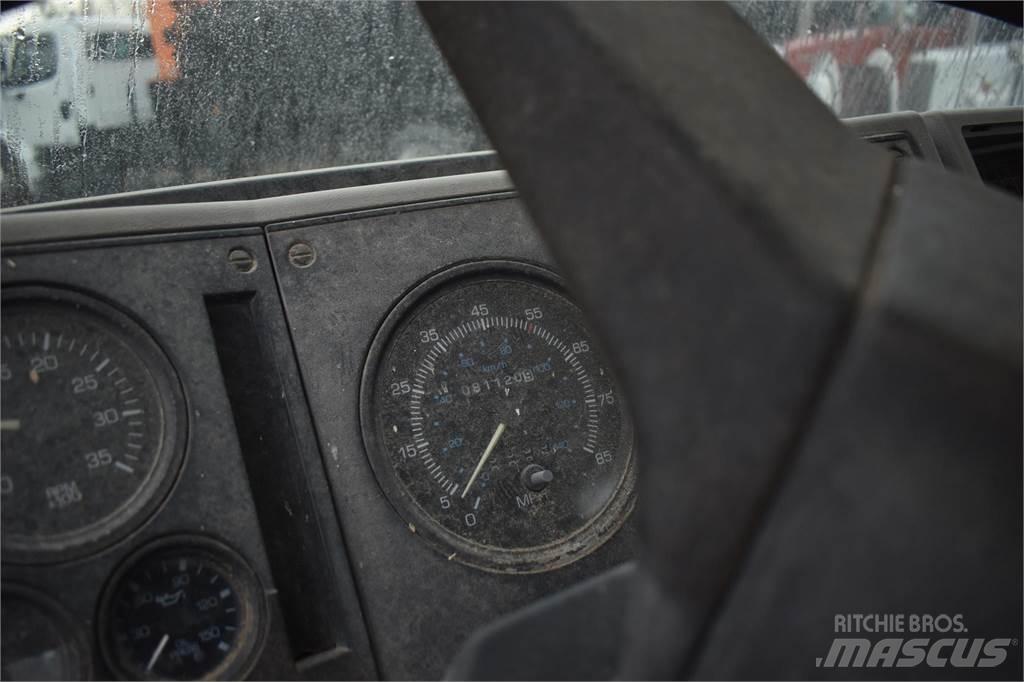 Ford CF8000 Автокрани