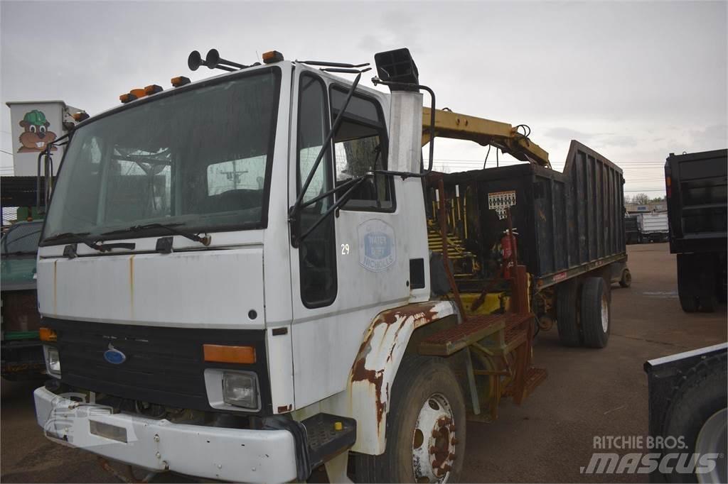 Ford CF8000 Автокрани