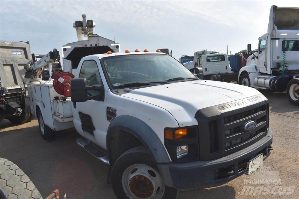 Ford F550 Комунальні автомобілі / автомобілі загального призначення