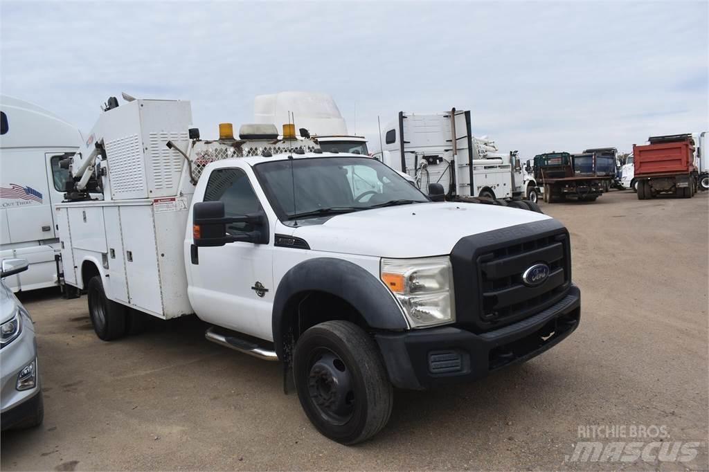 Ford F550 Комунальні автомобілі / автомобілі загального призначення