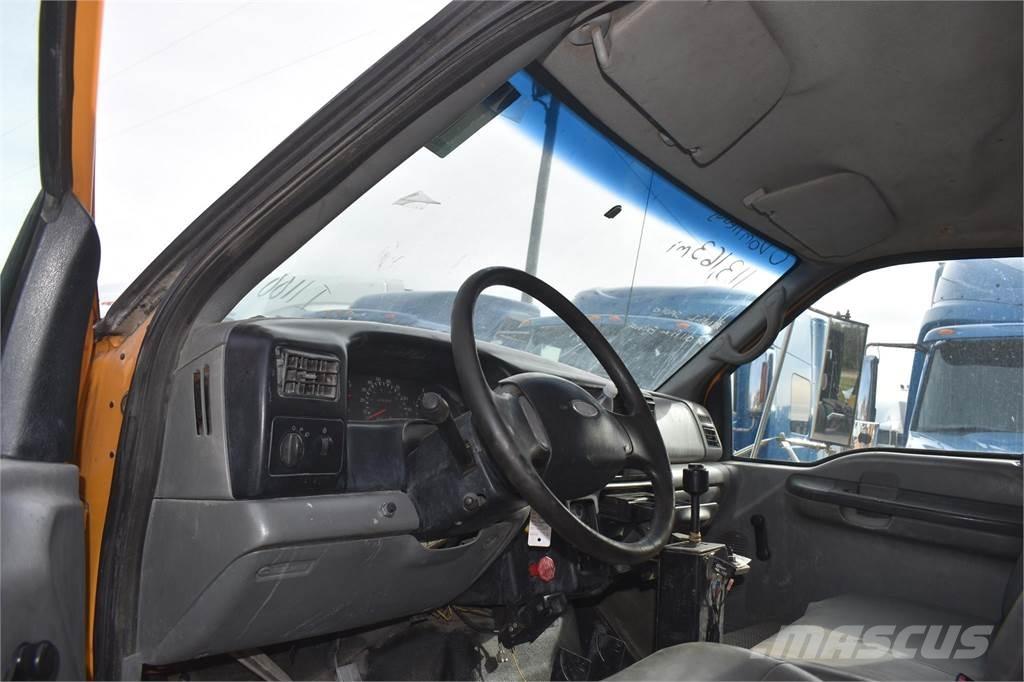 Ford F750 Самоскиди