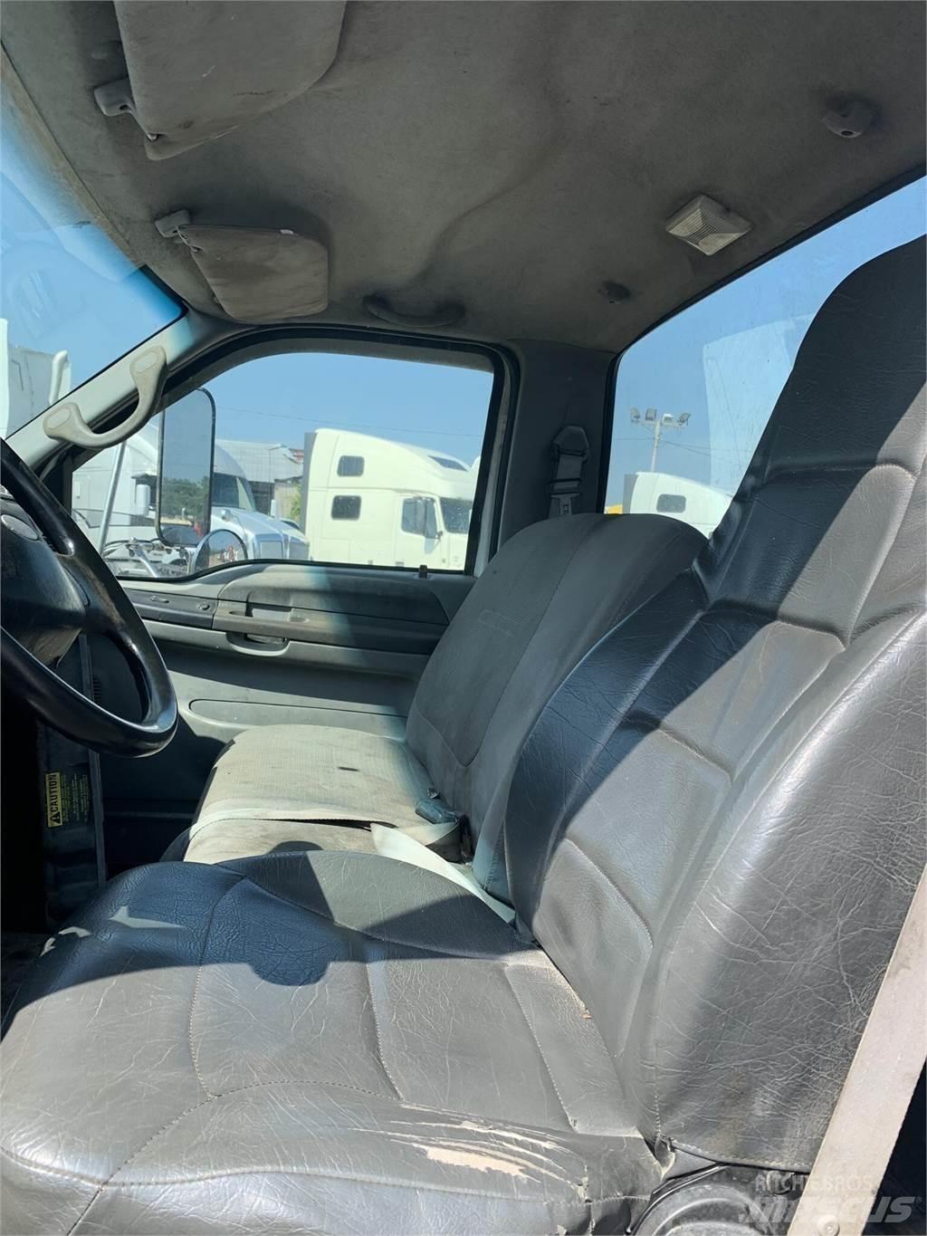 Ford F750 Автокрани