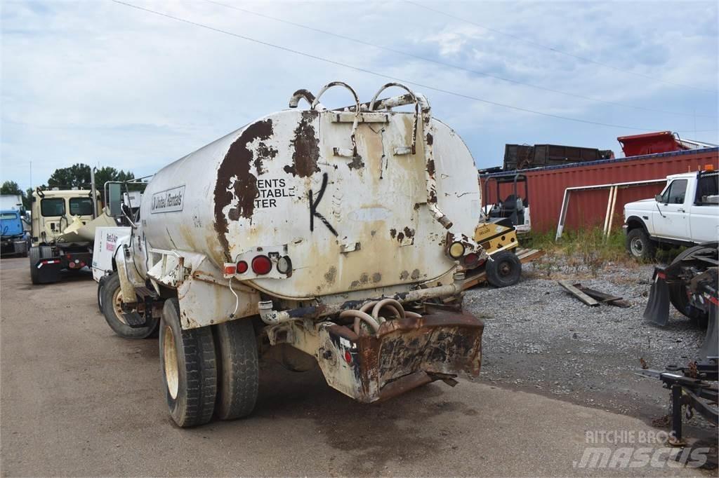Ford F750 Вантажівки-цистерни