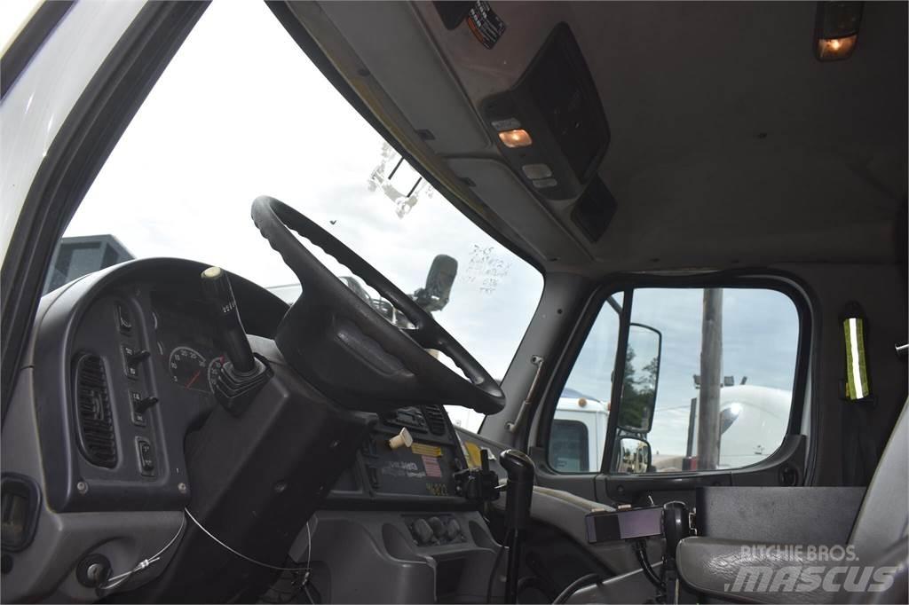 Freightliner 108SD Комунальні автомобілі / автомобілі загального призначення