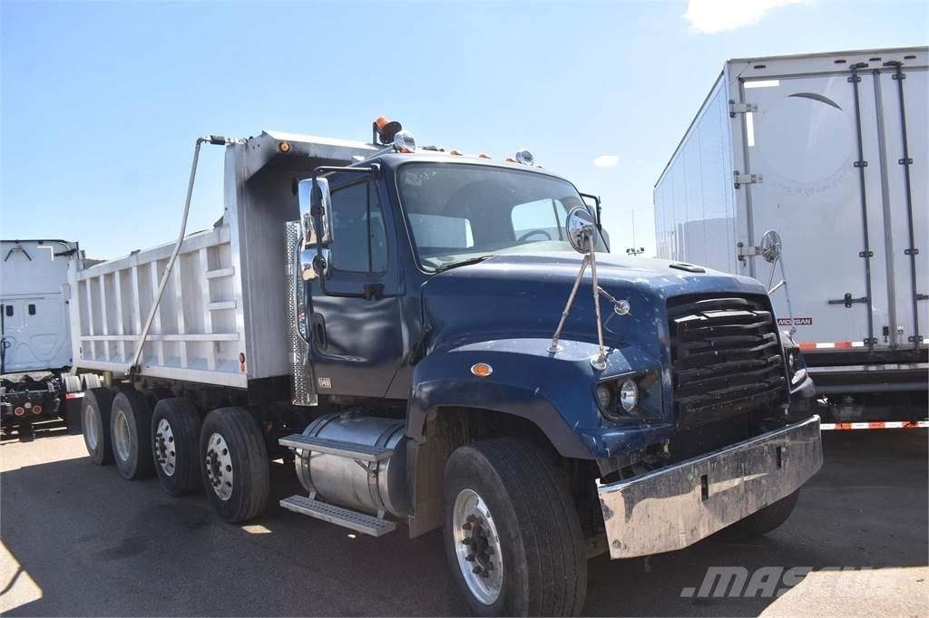Freightliner 114SD Самоскиди