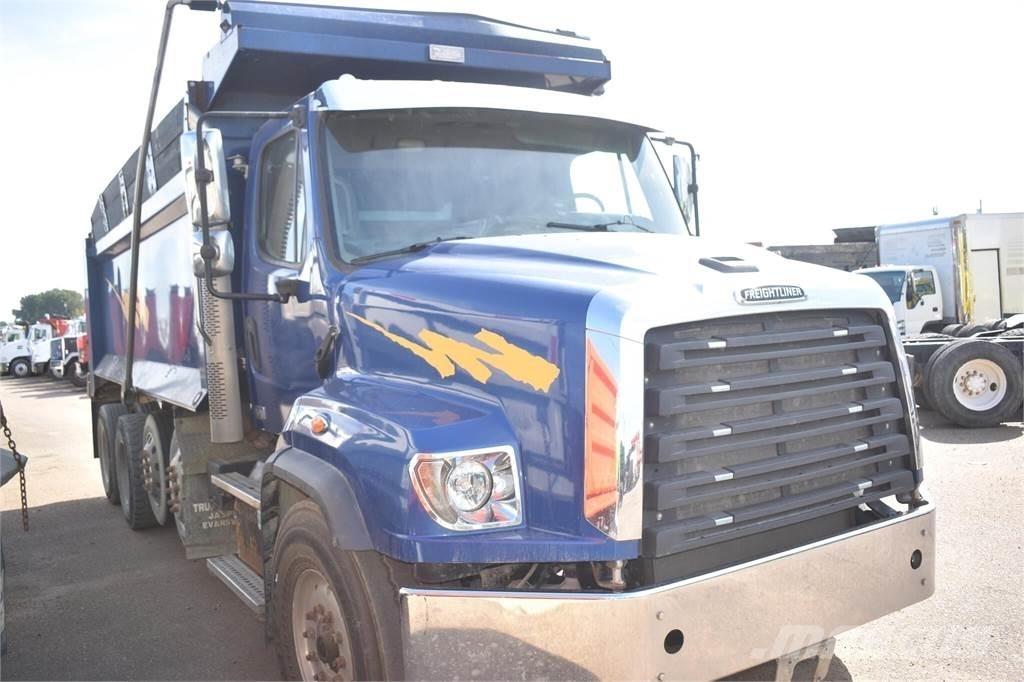 Freightliner 114SD Самоскиди