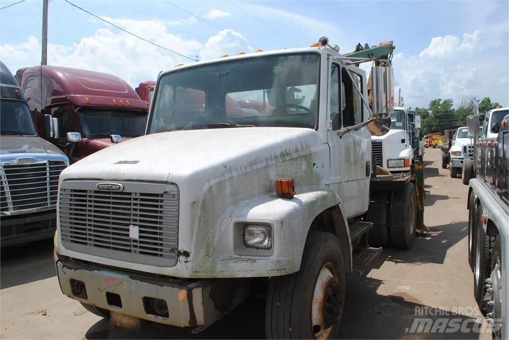 Freightliner FL70 Автокрани
