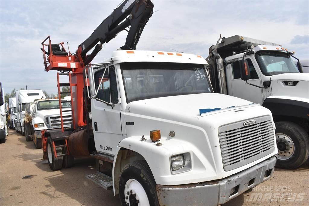 Freightliner FL70 Автокрани