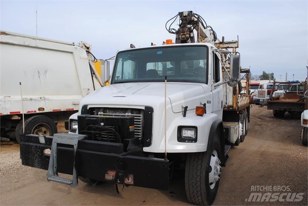 Freightliner FL80 Автокрани