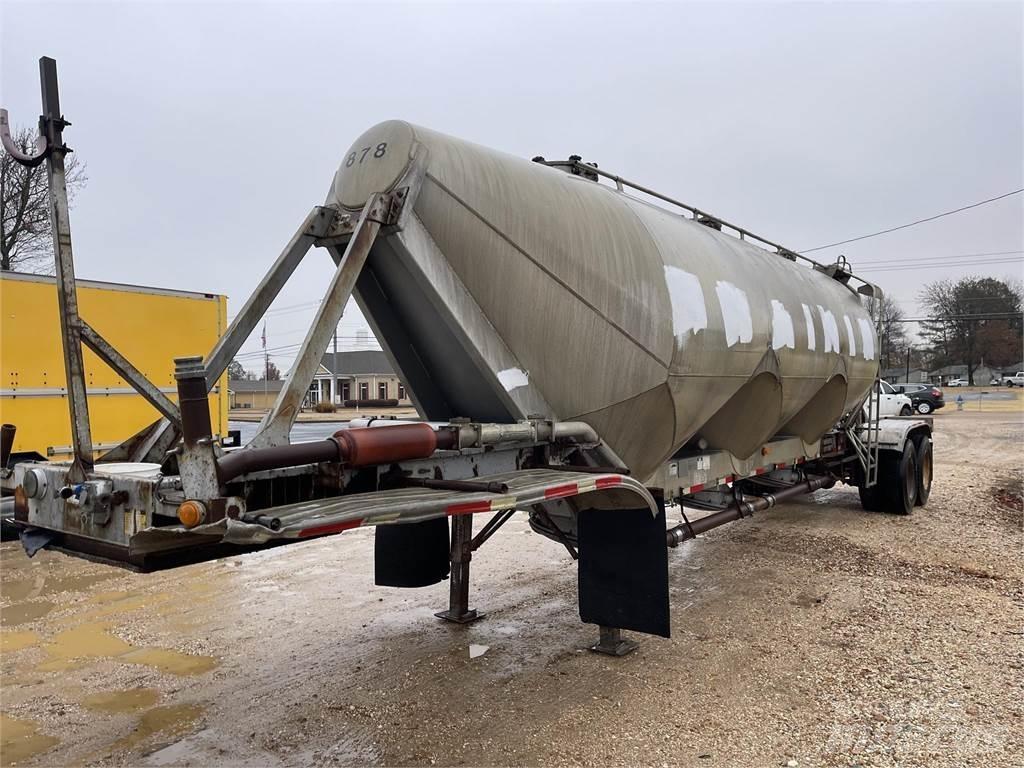 Fruehauf  Причепи-цистерни