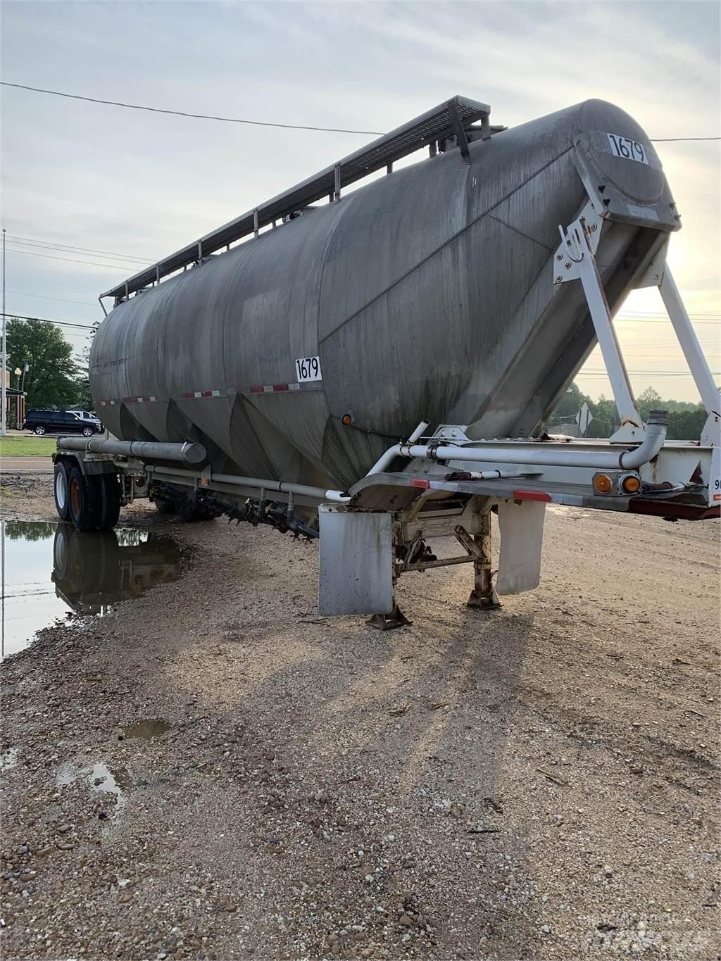 Fruehauf  Причепи-цистерни