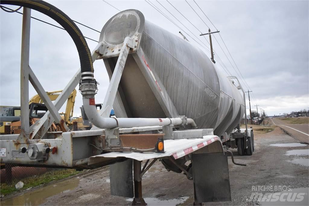 Fruehauf  Причепи-цистерни