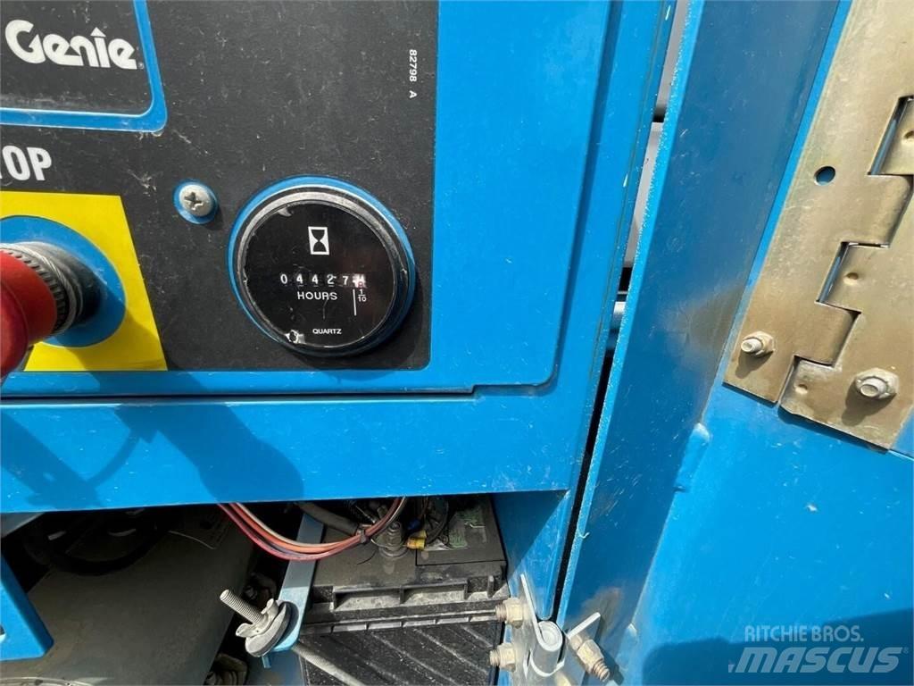 Genie GS4390RT Підйомники-ножиці