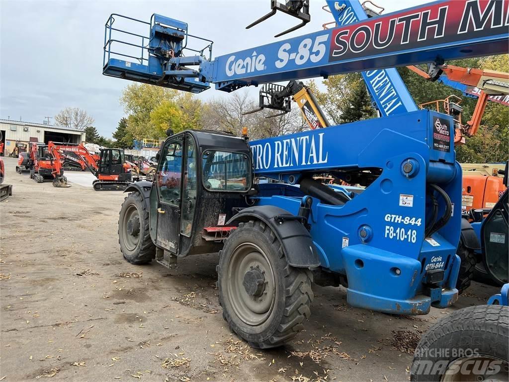 Genie GTH844 Телескопічні навантажувачі