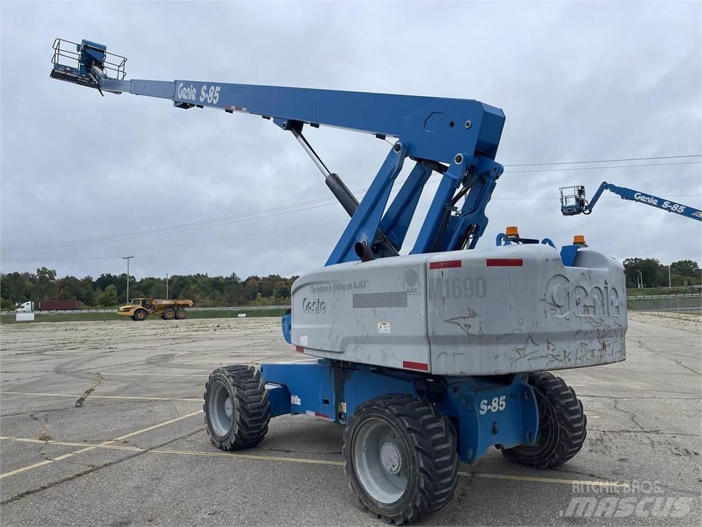 Genie S85 Телескопічні підйомники