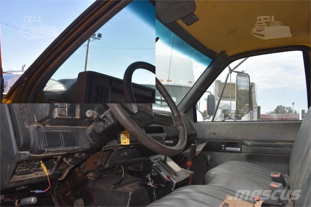 GMC TOPKICK C6500 Самоскиди
