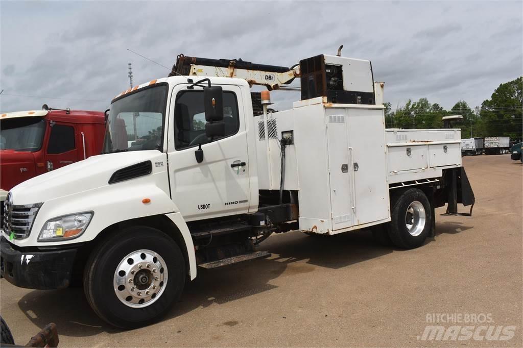 Hino 338 Комунальні автомобілі / автомобілі загального призначення