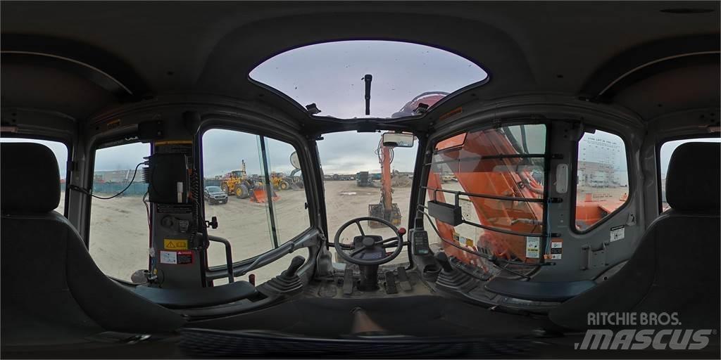 Hitachi ZX210W Колісні екскаватори